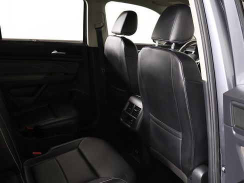 Used 2022 Volkswagen Atlas SE image 30