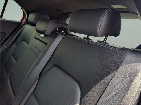 Certified 2019 Mercedes-Benz GLA 250 image 9