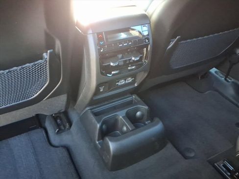 New 2025 Jeep Grand Cherokee L Limited image 34