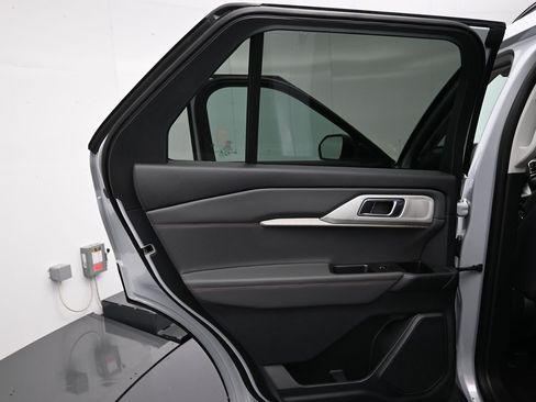 New 2026 Ford Explorer Active image 20