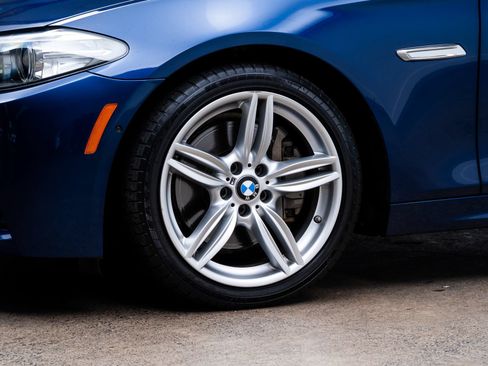 Used 2016 BMW 550i xDrive Sedan AWD/4WD image 4