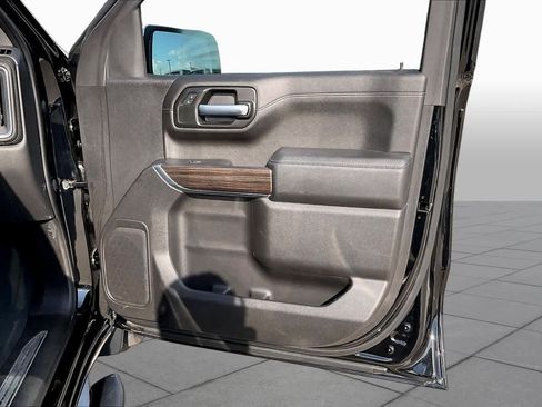 Used 2021 Chevrolet Silverado 1500 LT w/ Convenience Package II RWD image 22