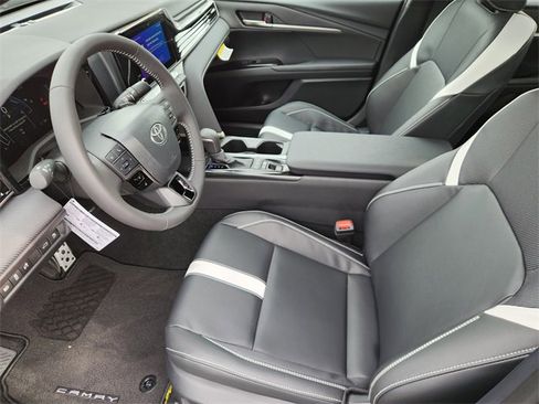 New 2026 Toyota Camry SE image 8