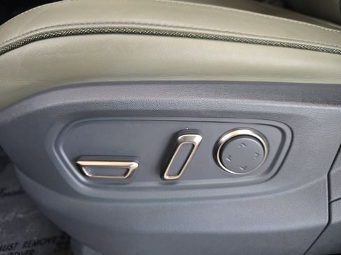 Used 2022 Rivian R1T Launch Edition image 28