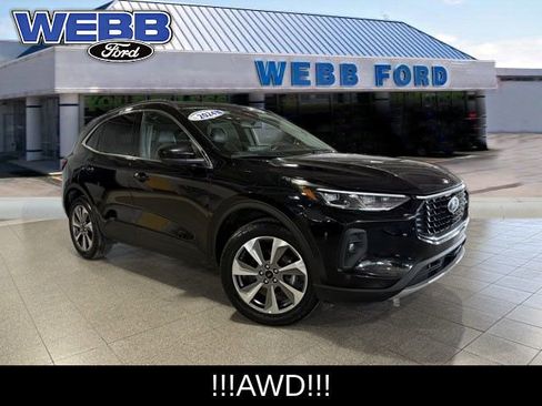 Used 2024 Ford Escape Platinum image 1