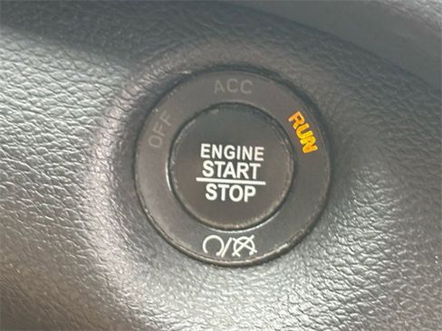 Used 2020 Jeep Cherokee Latitude Plus image 30