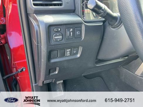 Used 2024 Toyota 4Runner SR5 image 29