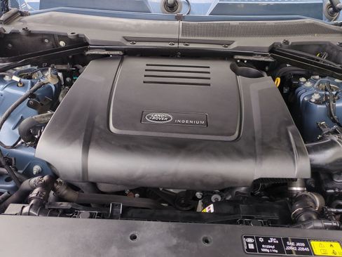 Used 2020 Land Rover Defender 110 S image 35