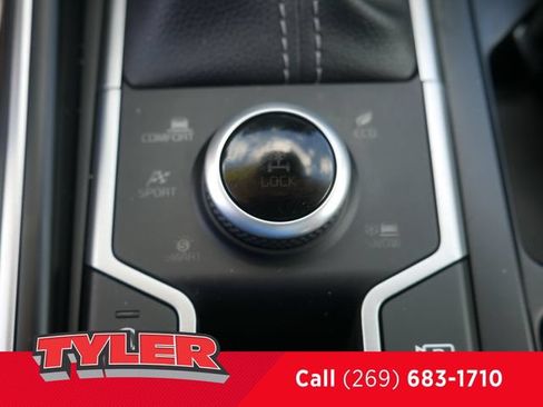 Used 2021 Kia Sorento EX w/ Panoramic Sunroof Package AWD/4WD image 40