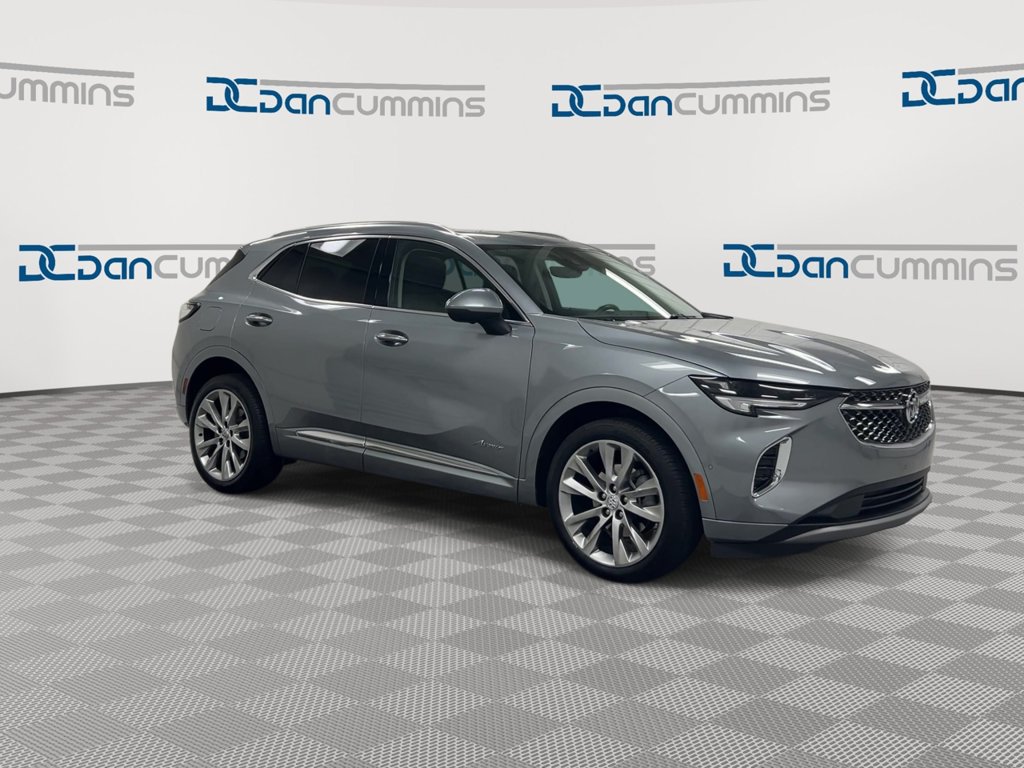 Used 2023 Buick Envision Avenir FWD image 2