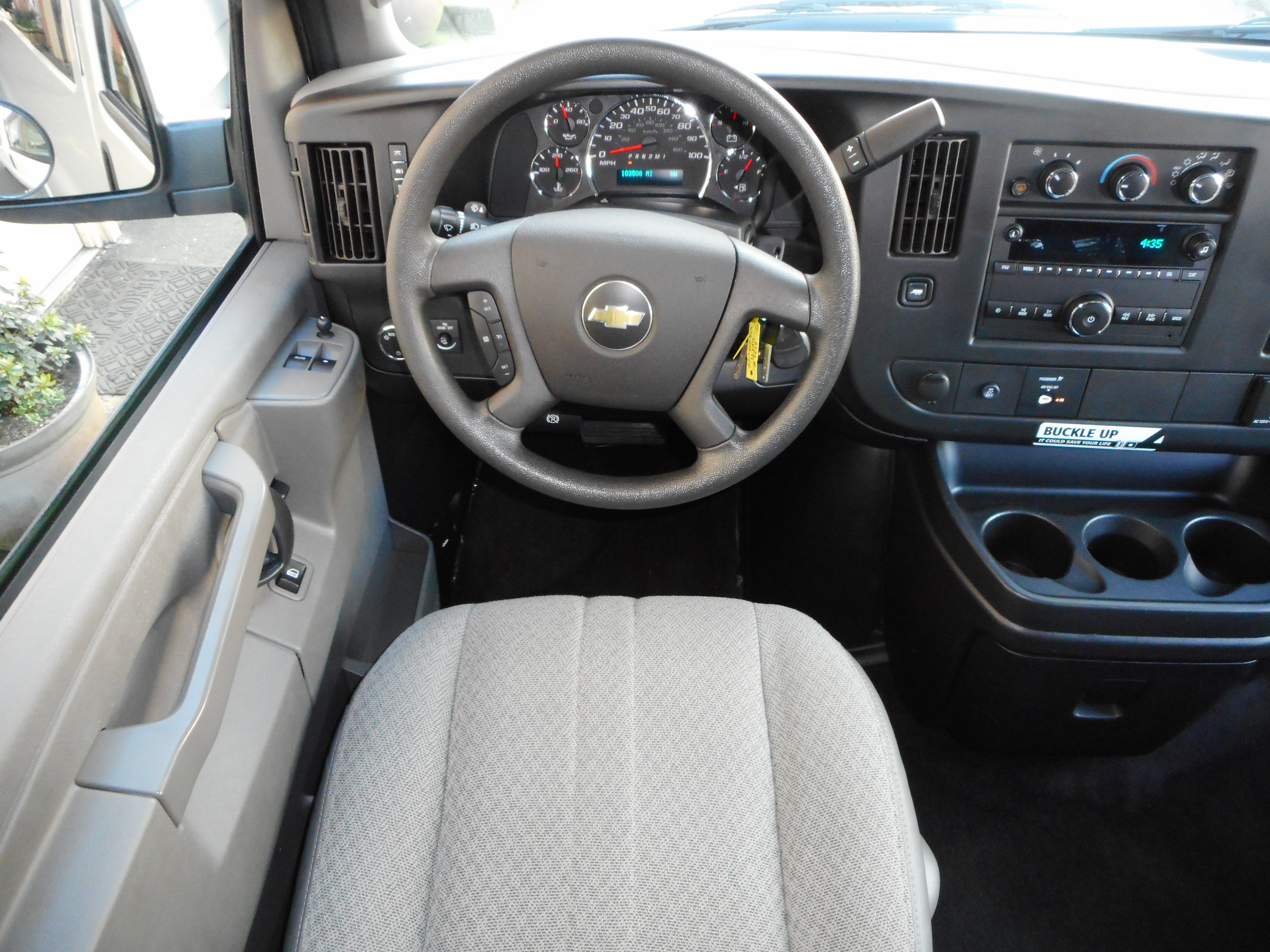 Used 2017 Chevrolet Express 3500 LT w/ LT Preferred Equipment Group RWD image 24