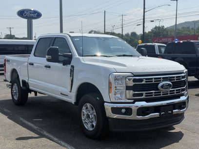 New 2025 Ford F350 XLT w/ 360-Degree Camera Package
