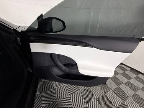Used 2026 Tesla Model S Plaid AWD/4WD image 39