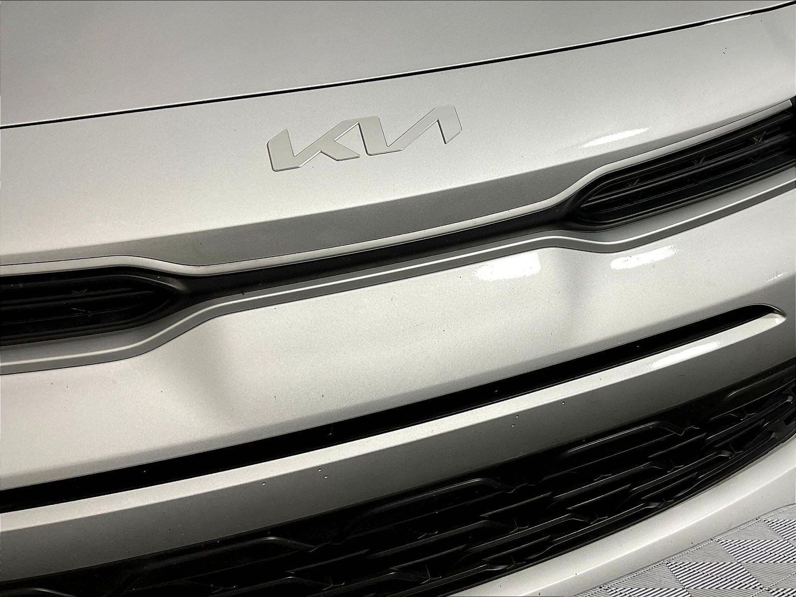 Used 2023 Kia Rio LX FWD image 31