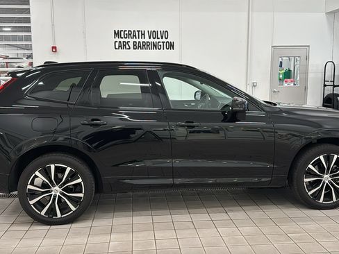 Used 2024 Volvo XC60 B5 Plus w/ Climate Package AWD/4WD image 4