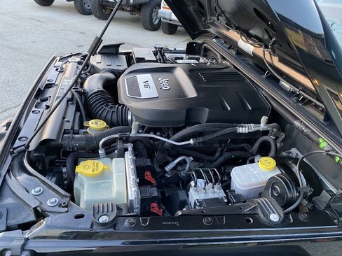 Used 2018 Jeep Wrangler Unlimited Sport S AWD/4WD image 15