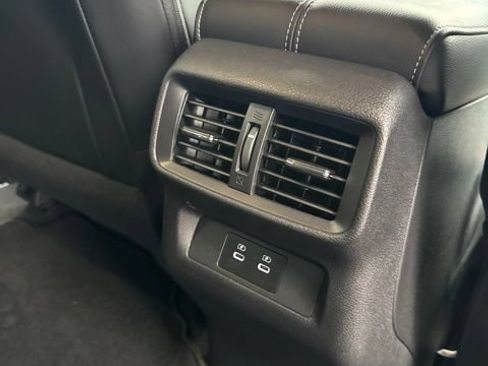 Certified 2025 Nissan Murano SV AWD/4WD image 17