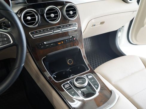Used 2017 Mercedes-Benz GLC 300 image 19