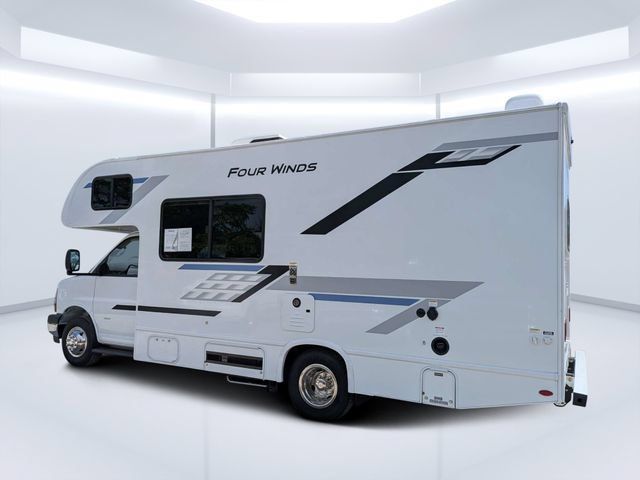 Used 2025 Chevrolet Express 3500 w/ RV Package RWD image 4