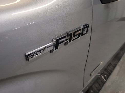 Used 2011 Ford F150 XLT w/ XLT Chrome Pkg image 12