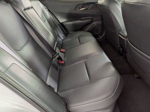 Used 2025 Toyota Prius FWD image 26