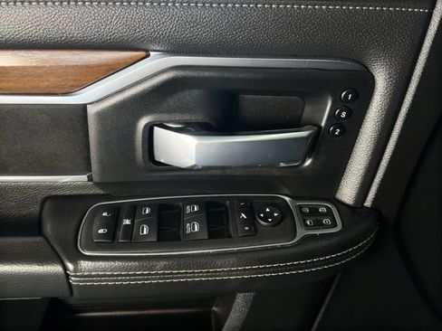 Used 2024 RAM 2500 Laramie w/ Safety Group AWD/4WD image 15