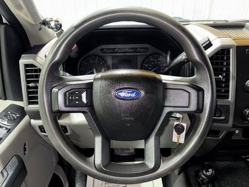 Used 2017 Ford F250 XL w/ Power Equipment Group image 18