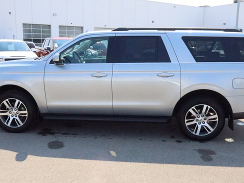 Used 2024 Ford Expedition Max XLT AWD/4WD image 4