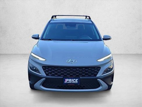 Used 2023 Hyundai Kona SEL FWD image 2