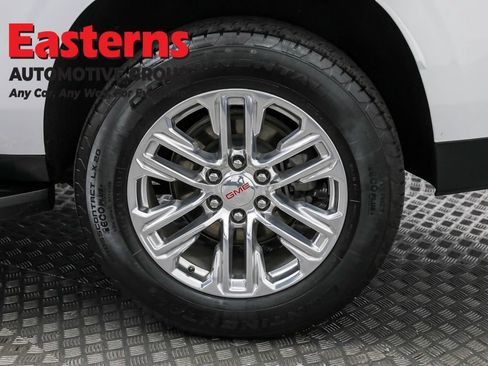 Used 2024 GMC Yukon XL SLT AWD/4WD image 37