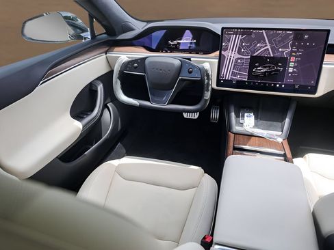 Used 2022 Tesla Model S AWD/4WD image 19