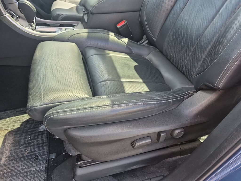 Used 2022 Subaru Ascent Touring AWD/4WD image 10