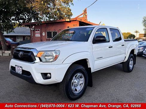 Used 2013 Toyota Tacoma PreRunner w/ SR5 Pkg image 2