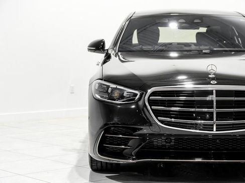Used 2023 Mercedes-Benz S 580 4MATIC Sedan w/ AMG Line image 42
