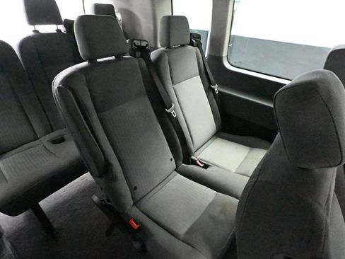 Used 2018 Ford Transit 350 XLT image 33