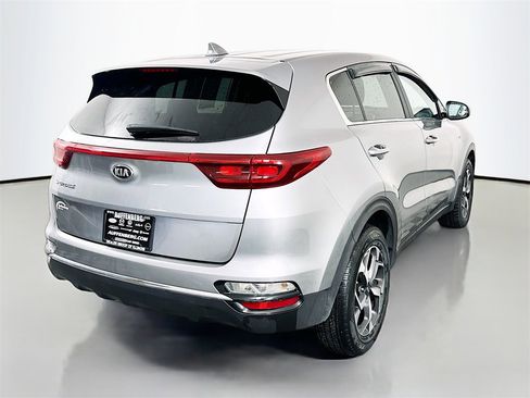 Used 2021 Kia Sportage LX image 7