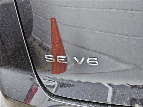 Used 2021 Volkswagen Atlas Cross Sport SE image 10