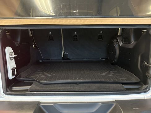 Used 2021 Jeep Wrangler Unlimited Sahara AWD/4WD image 44