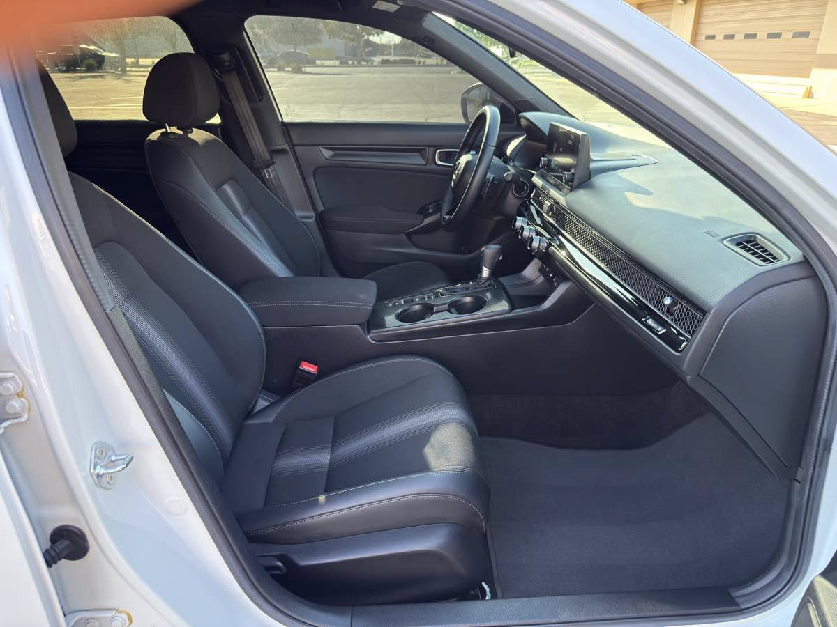 Used 2025 Honda Civic Sport image 19
