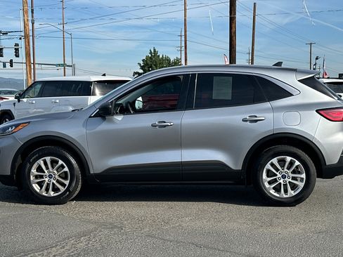 Used 2022 Ford Escape SE w/ Convenience Package AWD/4WD image 8