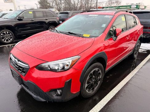 Used 2021 Subaru Crosstrek 2.0i Premium w/ Moonroof Package image 4