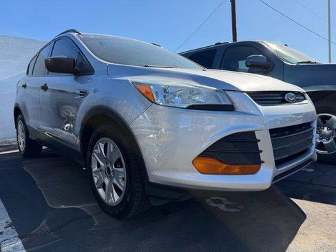 Used 2016 Ford Escape S image 2
