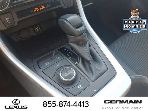 Used 2025 Toyota RAV4 LE AWD/4WD image 22