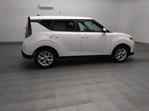Used 2025 Kia Soul LX w/ LX Technology Package image 10