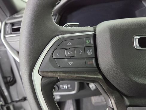 New 2026 Jeep Grand Cherokee Limited Reserve image 16