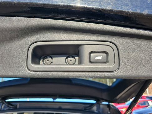 Used 2017 Honda Pilot EX-L image 17