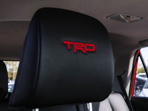 Used 2019 Toyota 4Runner TRD Off-Road Premium image 34