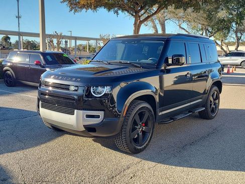 Used 2022 Land Rover Defender 110 image 8