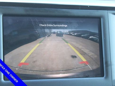 Used 2023 Chrysler Voyager LX image 41