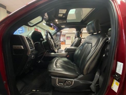 Used 2018 Ford F150 Platinum w/ Equipment Group 701A Luxury image 17